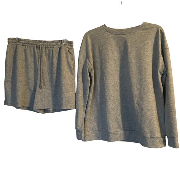 EUC Women's 2 Piece Gray Lounge Set Sweatshirt/Shorts Drawstring Size Large - Picture 1 of 5